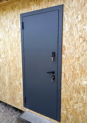 Дверь для хозблока